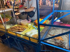 -席娜卡琳火车铁道夜市