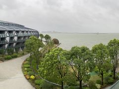 -上海滴水湖皇冠假日酒店
