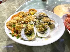 -四川小胡子海鲜(丁村万人海鲜广场店)