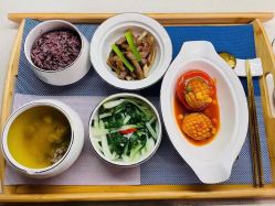 -安雅国际月子会所(拱北森宇富通店)