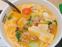 -蒙自源米线大王(东站店)