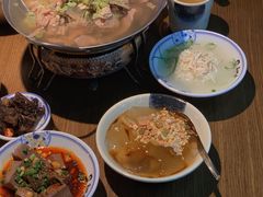 -肖四女乐山跷脚牛肉(南汇大学城生活广场店)