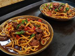-吐尔逊拌面美食