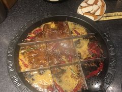 -黑鸡母杀牛匠火锅(崇文路店)