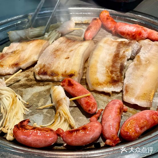 金达莱碳烤(中央城财富街店)