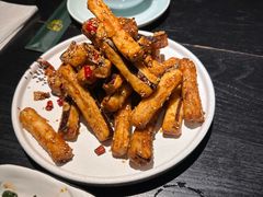 -梧桐树下(云锦世家店)