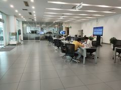 -南充通源宝马4S店(高坪店)