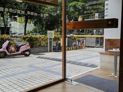 -Line来恩咖啡(石厦花园店)