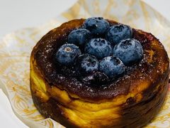 蓝莓巴斯克芝士蛋糕-OUR Bakery(三里屯太古里店)