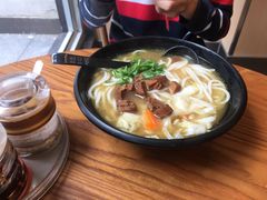 -鑫花溪牛肉米粉(凤凰街创始总店)