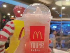草莓麦炫酷-麦当劳(集美石鼓店)