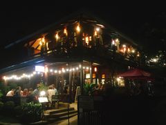 -Dash Teak House