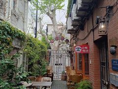 -古董花园(思南路42弄小区店)