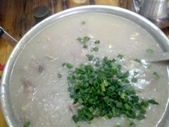 -洲心明记烧肉大粥(总店)
