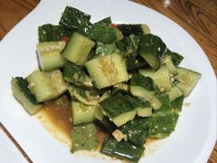 凉拌黄瓜-滇香肴·云南菜蒸汽石锅鱼(云南北路店)