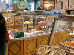 面包甜点陈列柜-东哥面包(江宁大润发店)