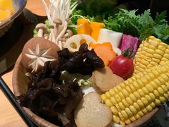 -湊湊火锅·茶憩(杭州湖滨银泰in77店)
