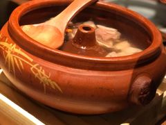 -云海肴·汽锅鸡·云南菜(天山百盛优客店)