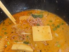 -吕阿婆骨汤麻辣烫(云岗店)