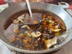 水煮黑背江团-辣婆婆(航天桥店)