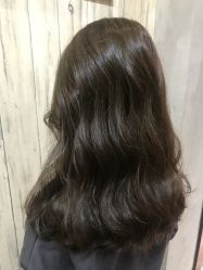 中发-首脑美发沙龙