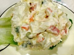 -虾弄弄海派小龙虾·牛羊蝎子火锅