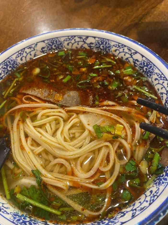 西固陈记牛肉面·烧烤·手抓肉(山阴路店)-"早上吃了个油条包麻糍!