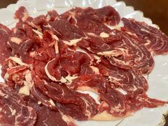 手切牦牛肉-菌之家·专业纯野生菌火锅·特色炒菌