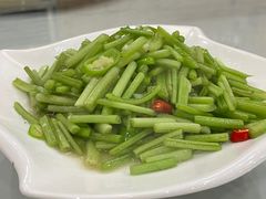 -峡谷农家乐饭店
