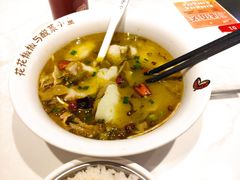 -渝是乎酸菜鱼·川渝小炒(新世界百货望京店)