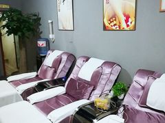 -顺则昌推按正骨理疗