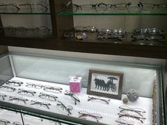 -视野联行眼镜蔡司·依视路官方授权店(顺城店)