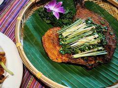 -香巴拉云南餐厅(华莱坞店)