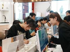-英派斯健身旗舰店(海信国际中心馆)
