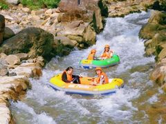 -雅鲁激流探险漂流