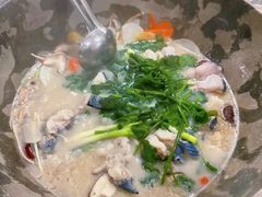 -姚记抚仙湖石锅鱼庄