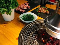 -极简·炭火烤肉主题餐厅·龙虾烧烤·烤羊排(宝龙店)