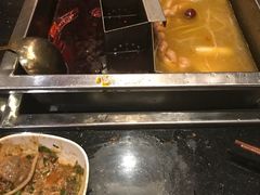 -百年川椒重庆老火锅(光谷店)