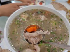 -马尔龙新疆饭店·清真(瑞景店)