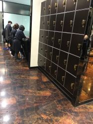-八佰伴8008星级形象店
