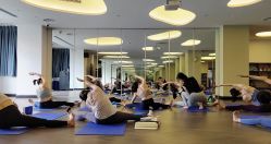 -无界瑜伽普拉提