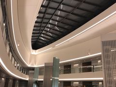 -上海滴水湖皇冠假日酒店