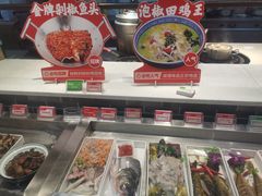 零售区-湘江红·湖南招牌菜(莲花南路店)