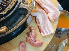 -胡悦里韩式烤肉(芝罘万达广场店)