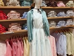 -优衣库(广州番禺万达广场店)