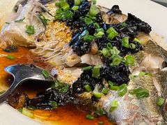 榄士蒸边鱼-香山家宴