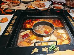 -老牌坊云南鱼豆花火锅(哈西万达店)