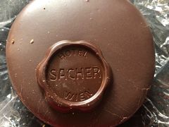-Cafe Sacher(WIEN)