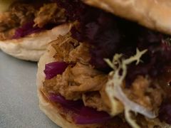 手撕猪肉汉堡-RAC BAR(安福路店)