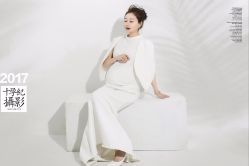 点击看大图 -十孕纪高端孕妇亲子摄影